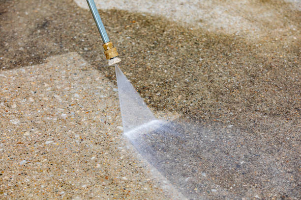 Best Sidewalk and Walkway Cleaning  in New Vienna, OH